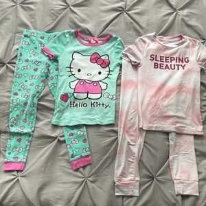 Girls size 4 short sleeve/long pant pajamas bundle of 2